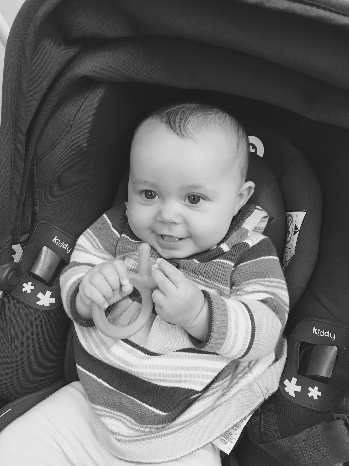 comotomo teether review