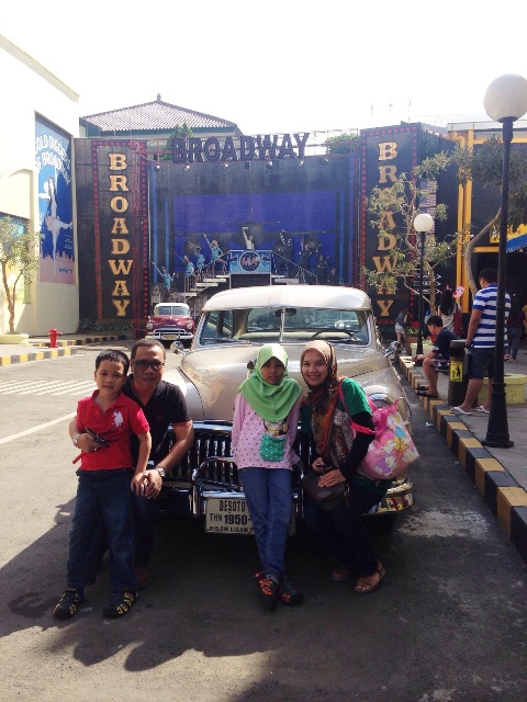 gangster town and broadway street museum angkut malang wisata edukasi seru di kota batu jawa timur nurul sufitri blogger mom lifestyle pegipegi liburan tempat wisata indonesia