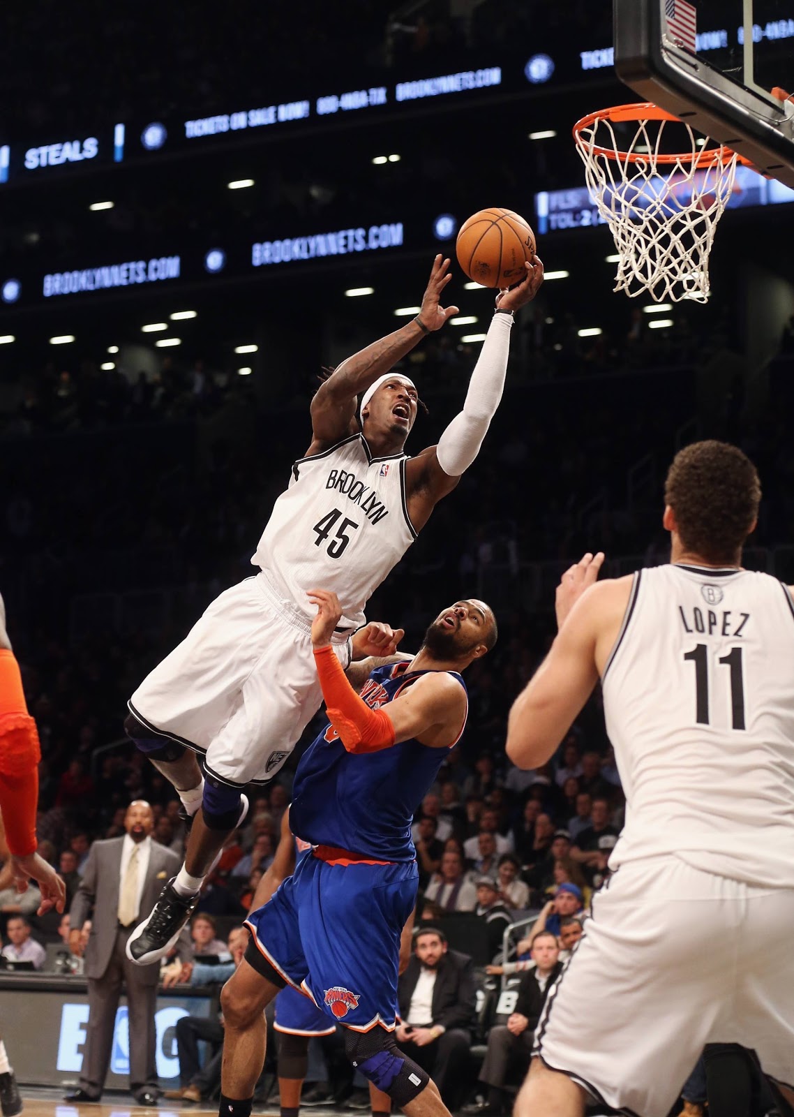 COHEN'S CORNER SPORTS Nets Outlast Knicks In 1st Meeting in Brooklyn