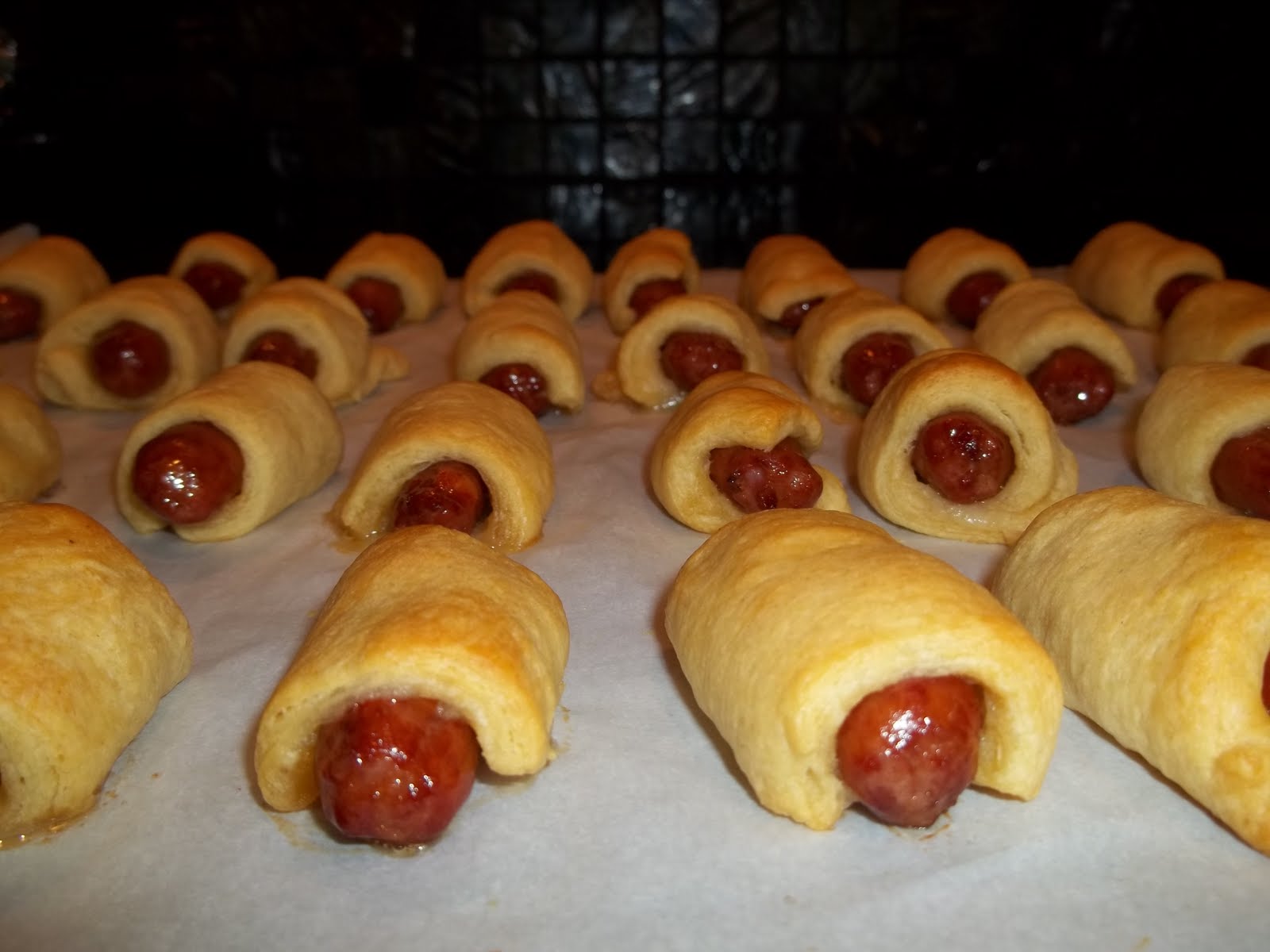 Kristi's Dishes Lil' Smokies aka Pigs in a Blanket