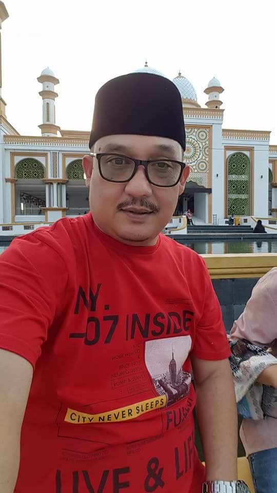 Kabid Pemberitaan Dinas Infokom Asahan Arbin Tanjung saat di Masjid Agung Kisaran. Kabid Pemberitaan Dinas Infokom Asahan Arbin Tanjung saat di Masjid Agung Kisaran.