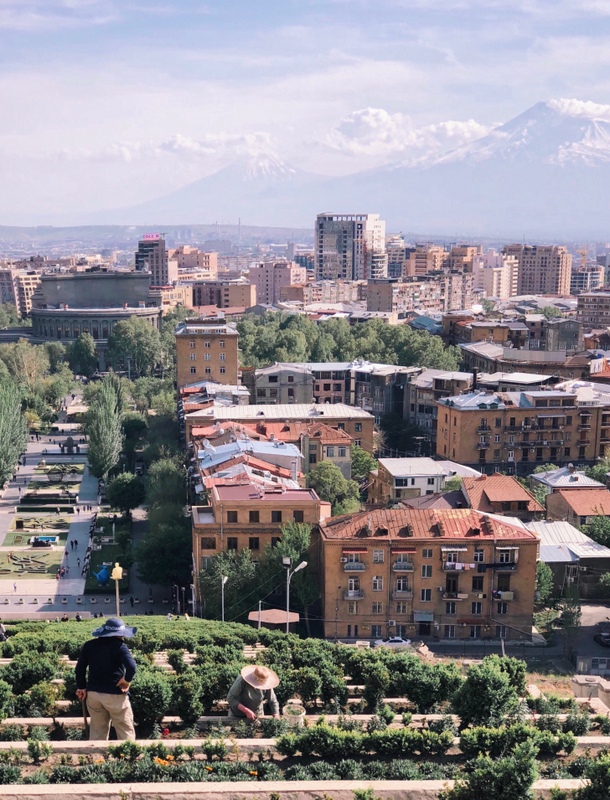 Город чаренцаван армения Город чаренцаван армения