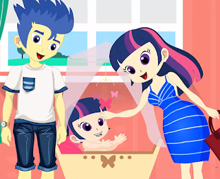 A screenshot of adult Flash and Twilight Sparkle with a toddler version of Twilight Sparkle seen in a small object.