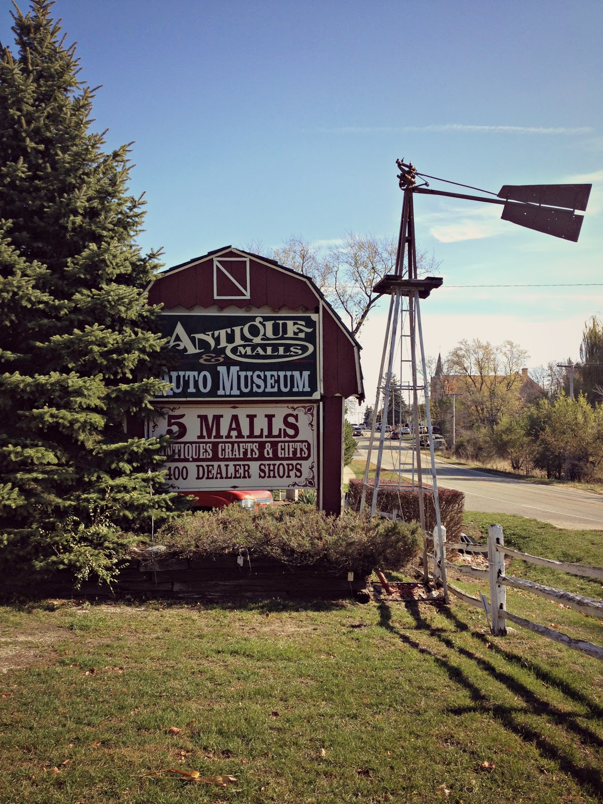 Junkn Jadarie: Volo Antique Mall & Classic Car Museum