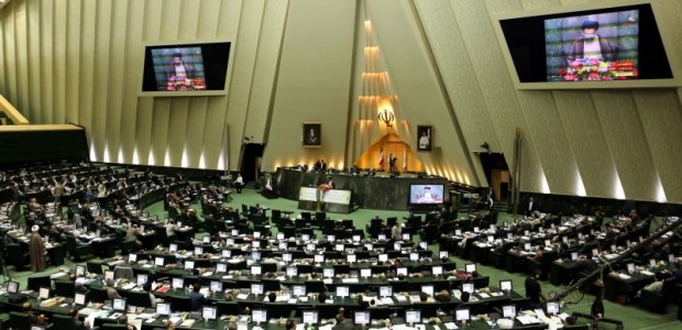 2 armenios elegidos en el parlamento de Irán