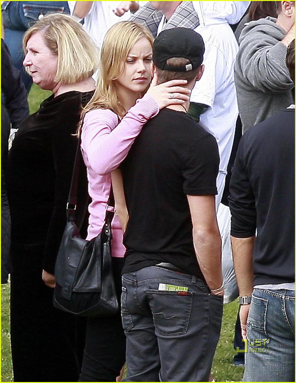 HOLLYWOOD ALL STARS: Abbie Cornish With Her Ex Boyfriend Ryan Phillippe