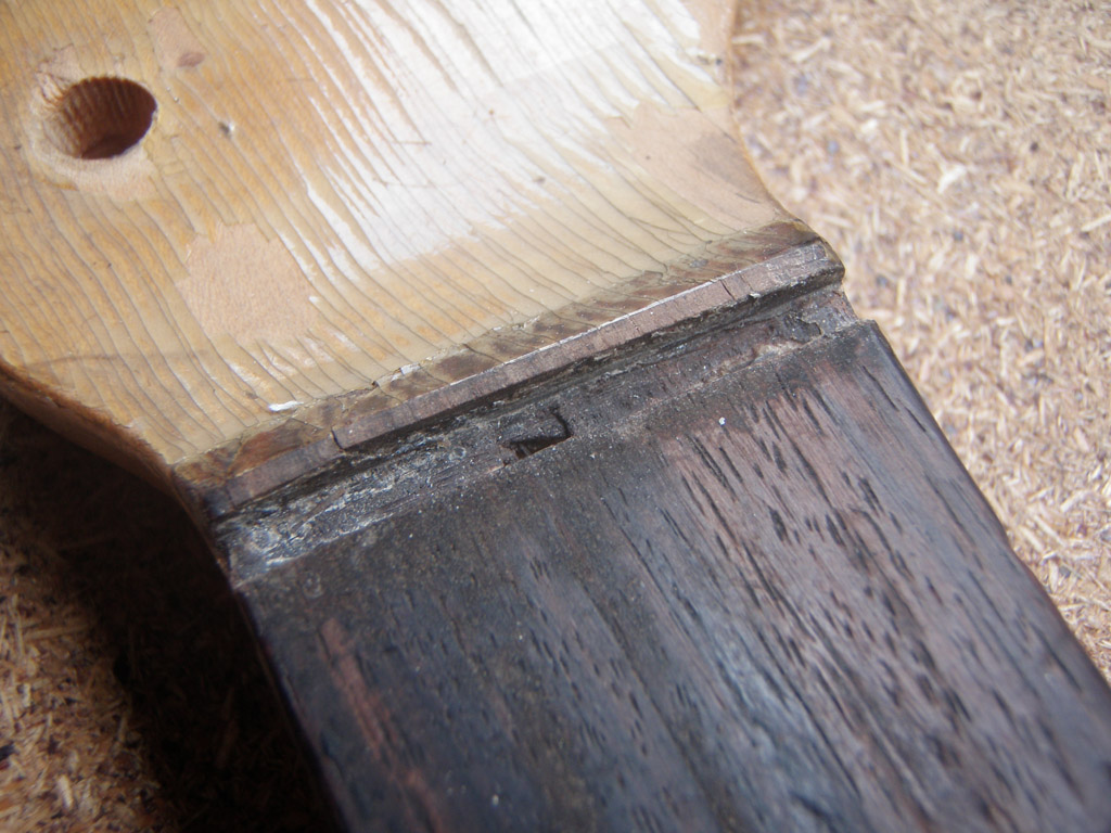 Hofner Colorama II restoration project (part 2) removing the frets