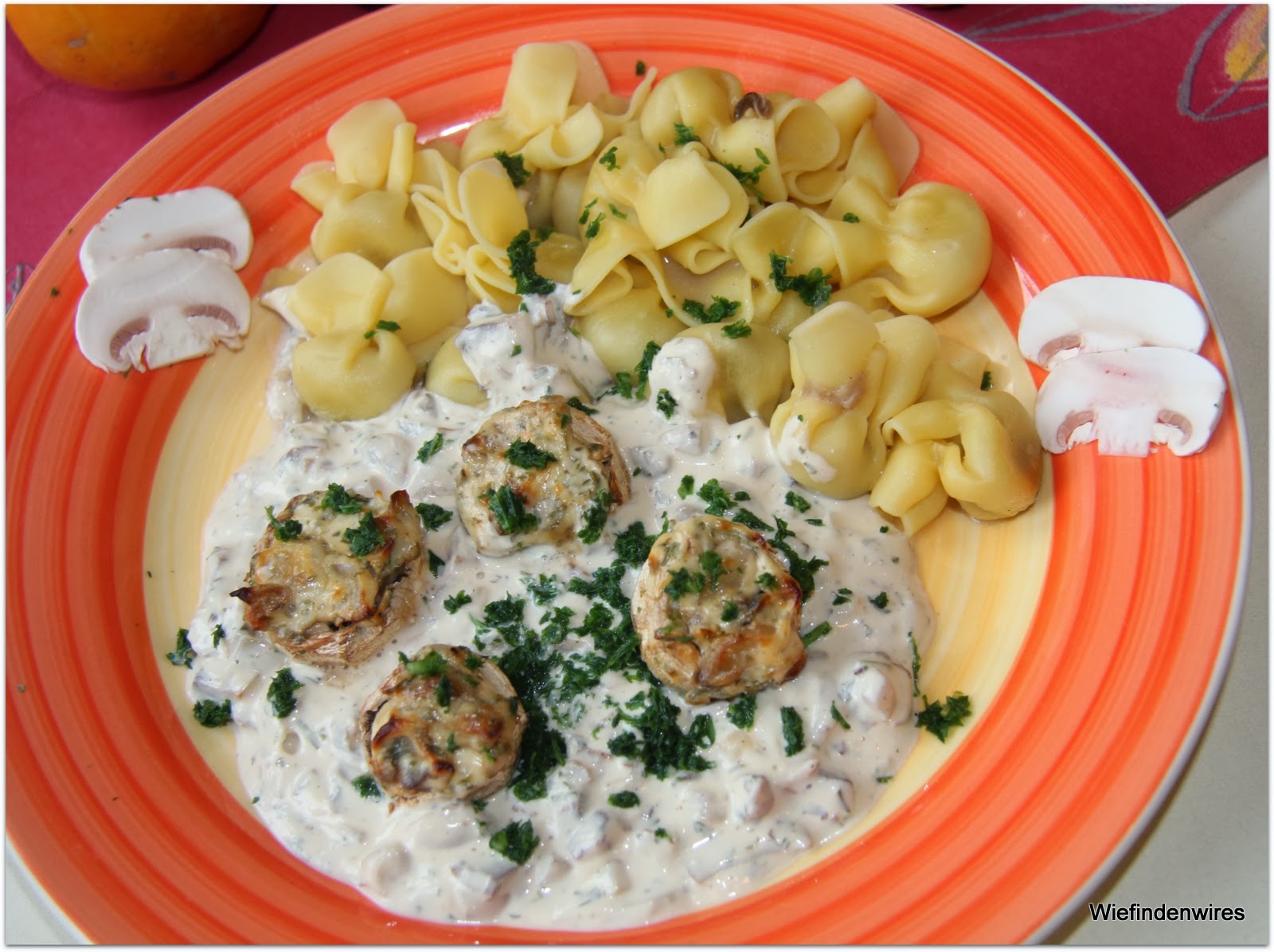 Gastrolux-Pfannentest Nr. 6 – Gefüllte Champions mit Pasta auf ...
