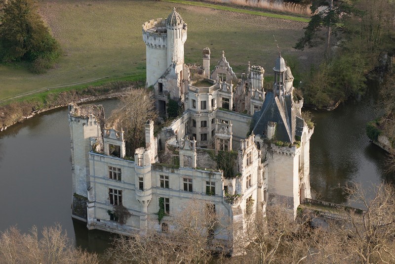 Deserted Places The abandoned Château de la MotheChandeniers castle