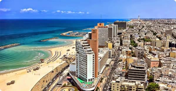 Tel Aviv fue elegida como una de las diez mejores ciudades costeras del mundo “Sus paisajes marinos brillantes proporcionan tanto el telón de fondo y el ritmo de estas mecas urbanas frente al mar”, destacaron desde el sitio web de la National Geographic tras nombrar a la ciudad israelí de Tel Aviv como una de las diez mejores ciudades frente al mar de todo el mundo, gracias a sus playas, rodeadas de decenas de restaurantes, cafés, pubs, discotecas y clubes que atraen multitud de visitantes, tanto de Israel como del extranjero.