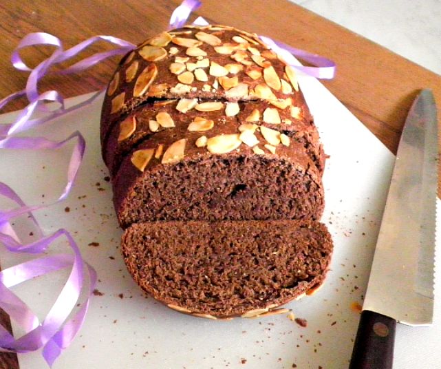 TREAT & TRICK CHOCOLATE LOAF