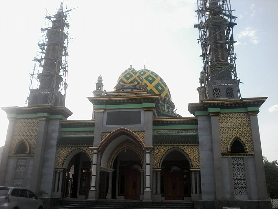 masjid agung kubah emas masjid raya