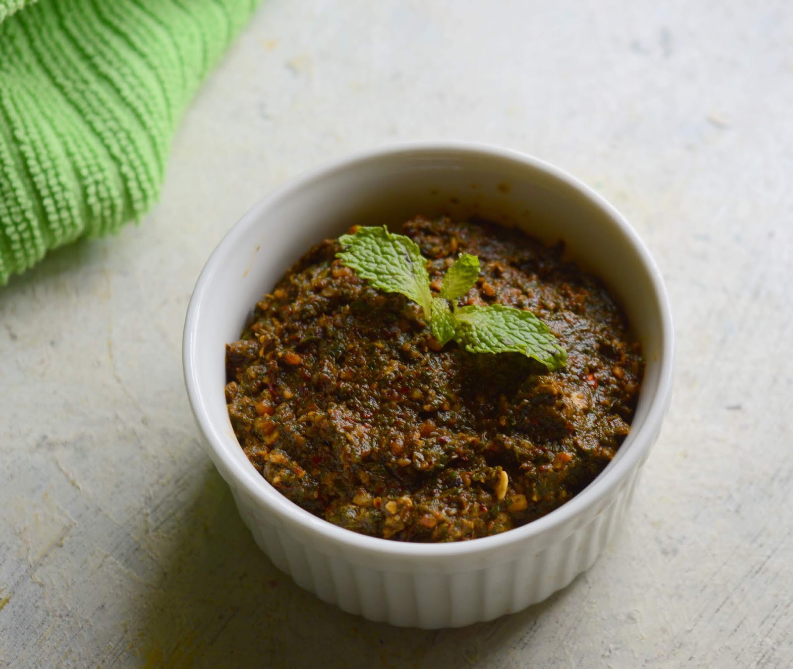 Babi 's Recipes Easy South Indian Recipes with step by step pictures Mint Thogayal Pudina