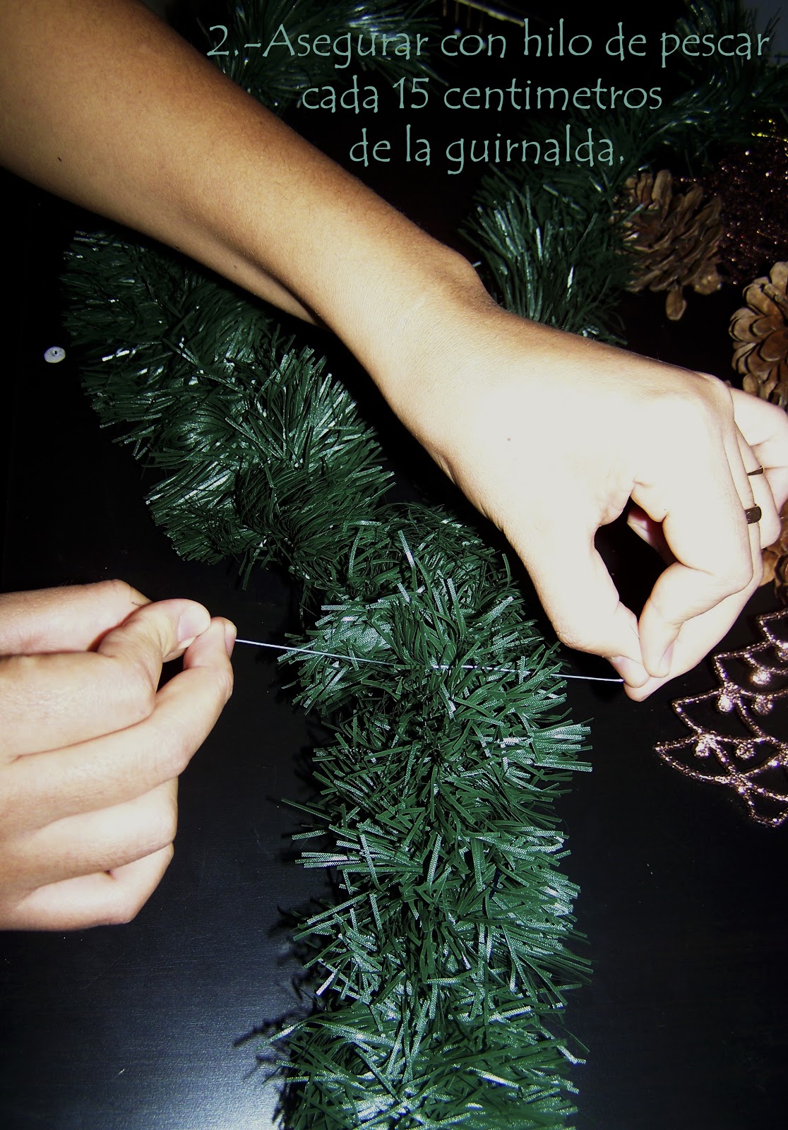 SamiKay- Estudio Creativo: DIY - Guirnalda Navideña para Escalera