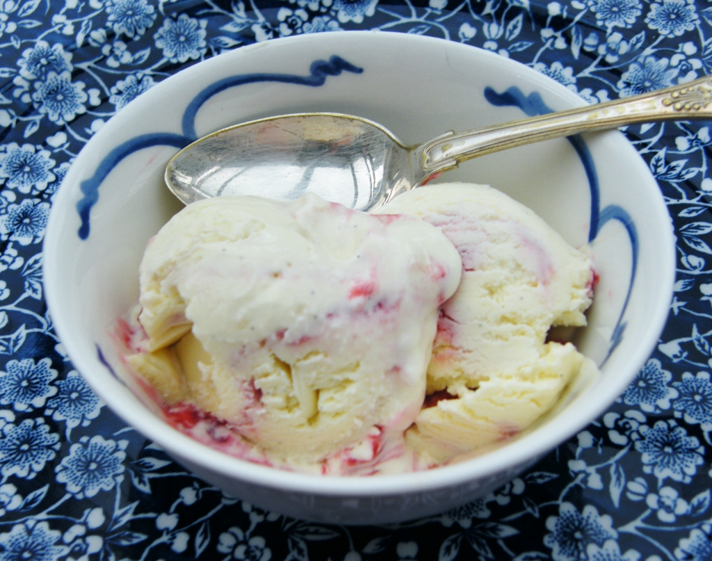 Raspberry Ripple & White Chocolate Ice Cream (no churn) Tinned Tomatoes