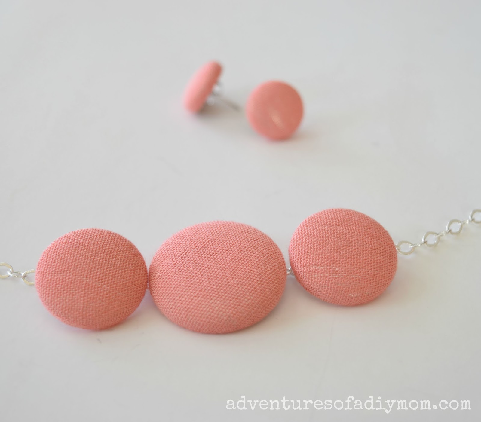 Fabric Covered Button Earrings and Bracelet Adventures of a DIY Mom