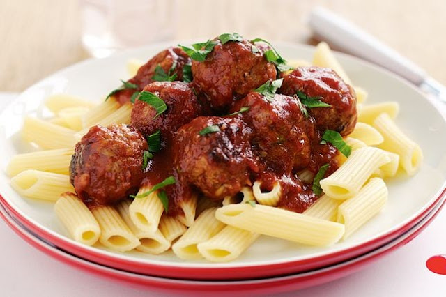 Penne and meatballs