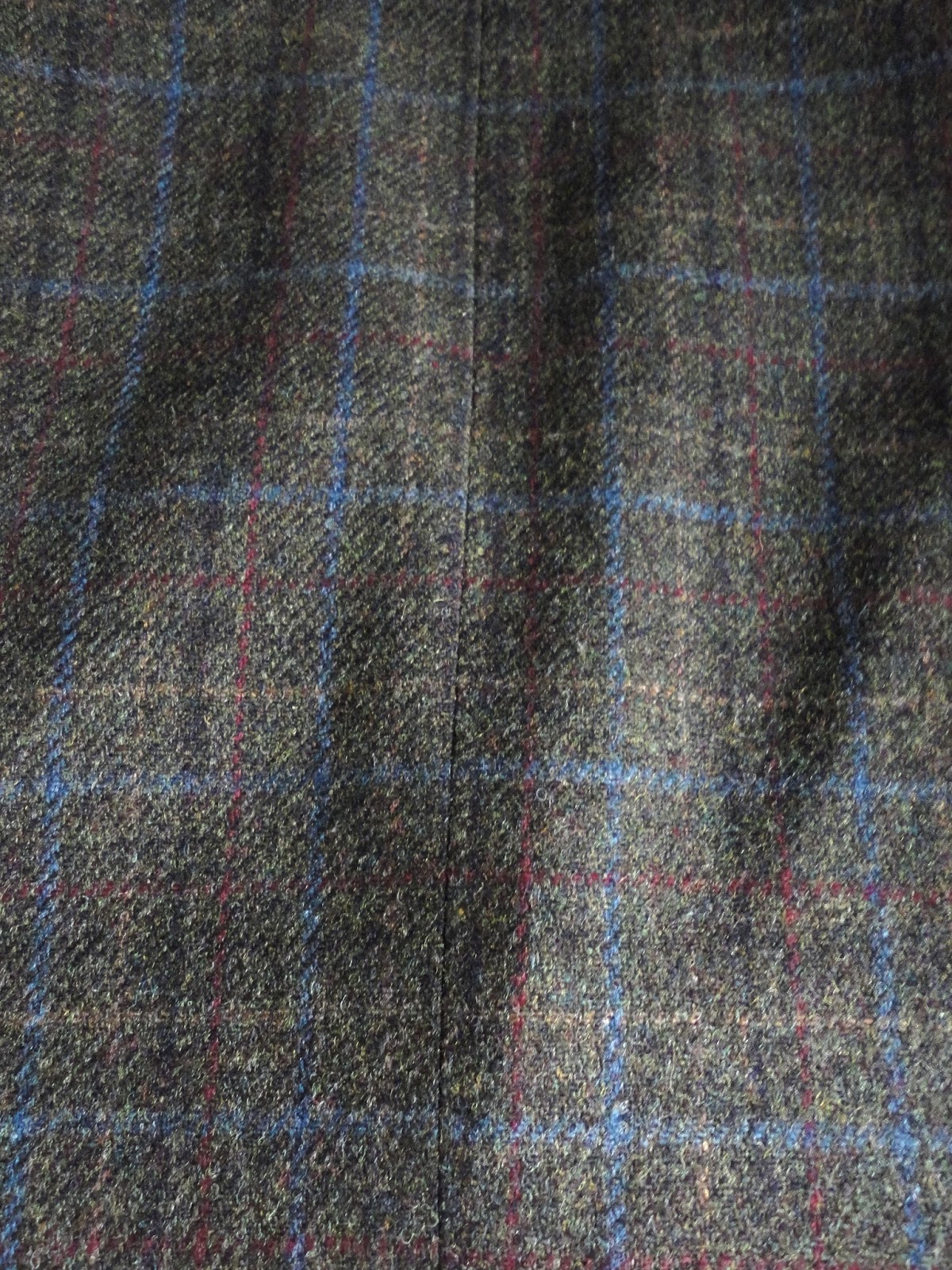 Landless Gentry: Close-Up: Vintage Harris Tweed in Green with Red, Gold ...