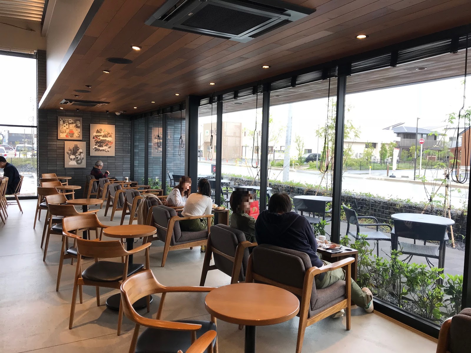 エスネル －豊かな暮らしを送る秘密－ 【秘訣】スターバックスさんに学ぶ「様々な居場所とワンルーム空間」。