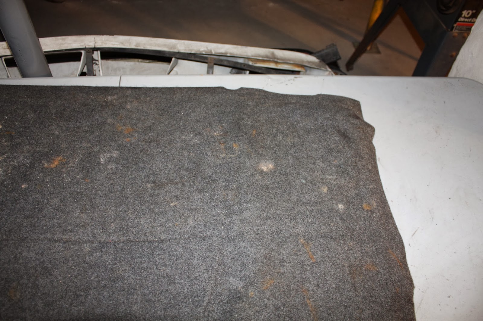 Bmw e30 trunk carpet