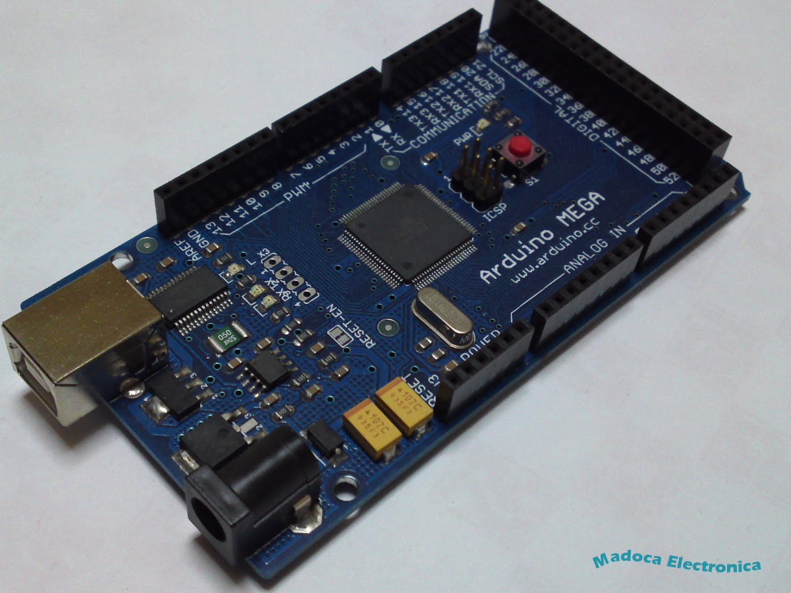 Madoca Electronica Plays with AVR Microcontrollers Especially as