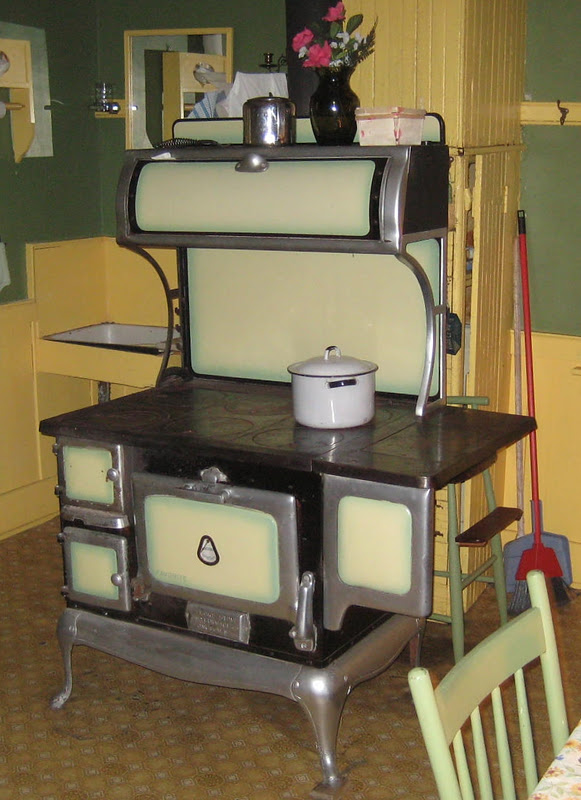 Enterprise monarch wood cook stove Enterprise monarch wood cook stove