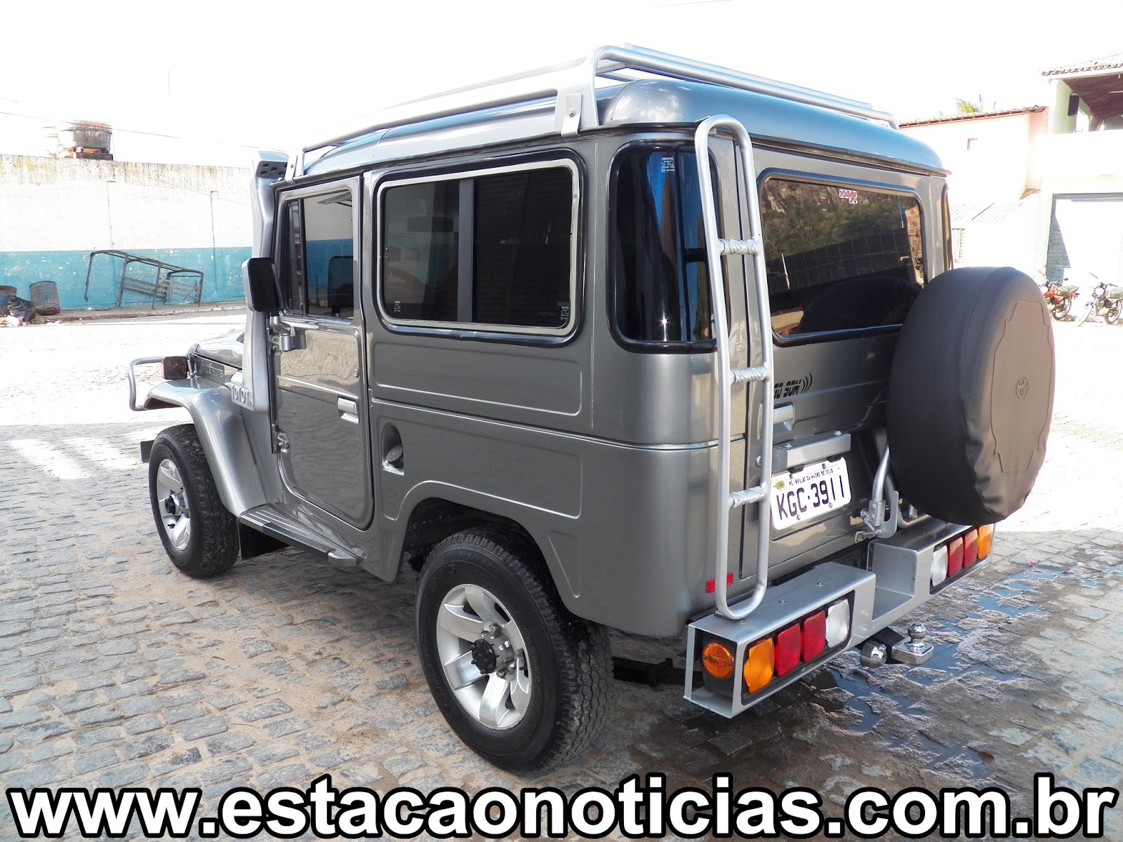 Estação Notícias Vendese uma Toyota Bandeirante 4x4 em Brejo da Madre de Deus