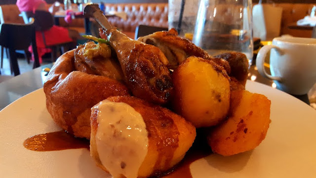 yorkshire pudding roasted chicken potato vegetables