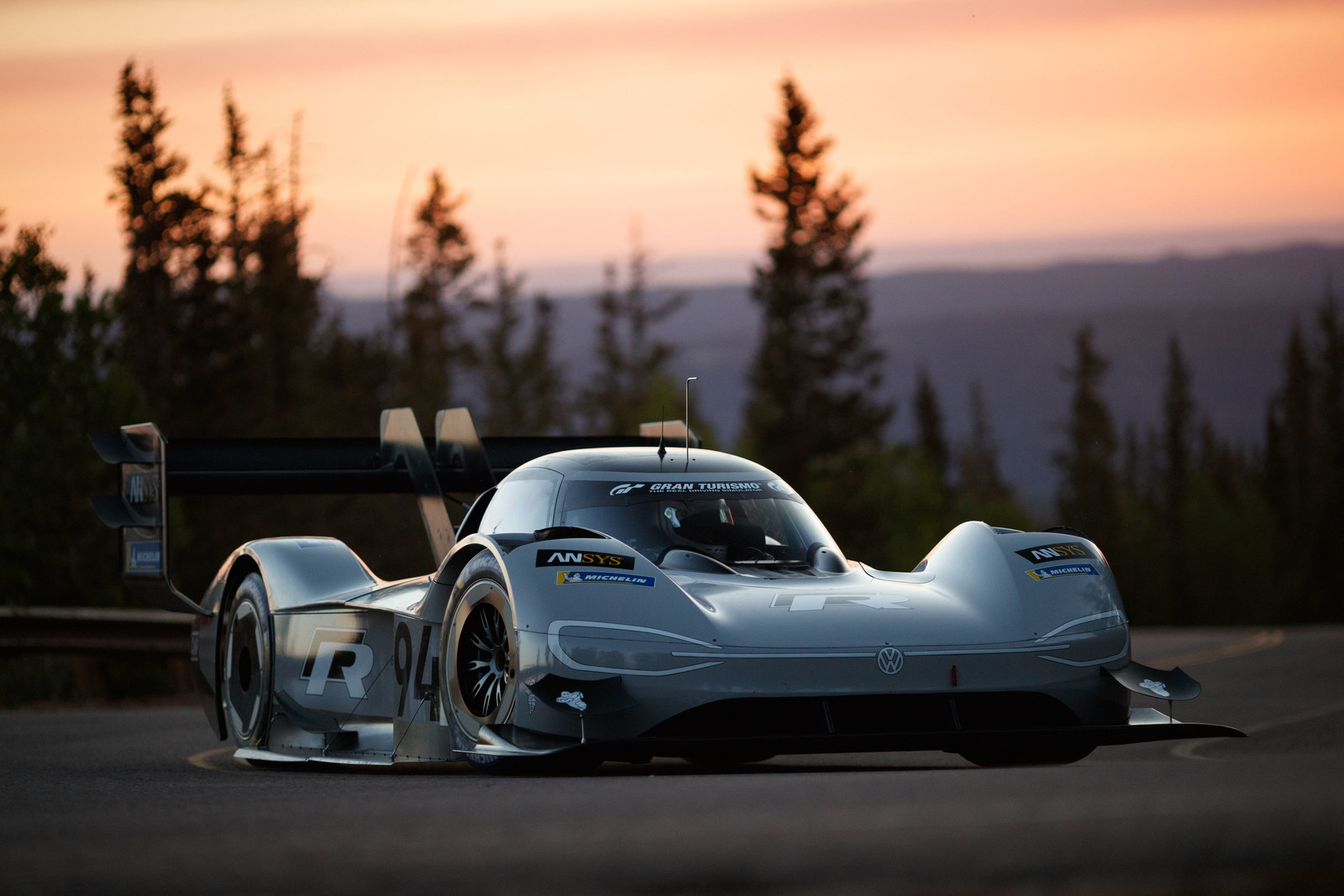 Volkswagen Unveils FullyElectric Super Sports Car Powered by ANSYS
