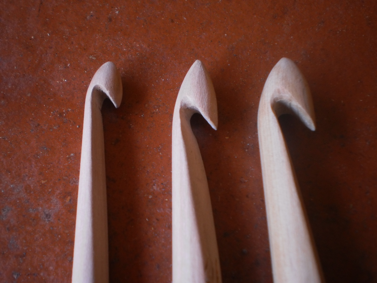 Telares en Maderas Nativas y Accesorios para Tejidos