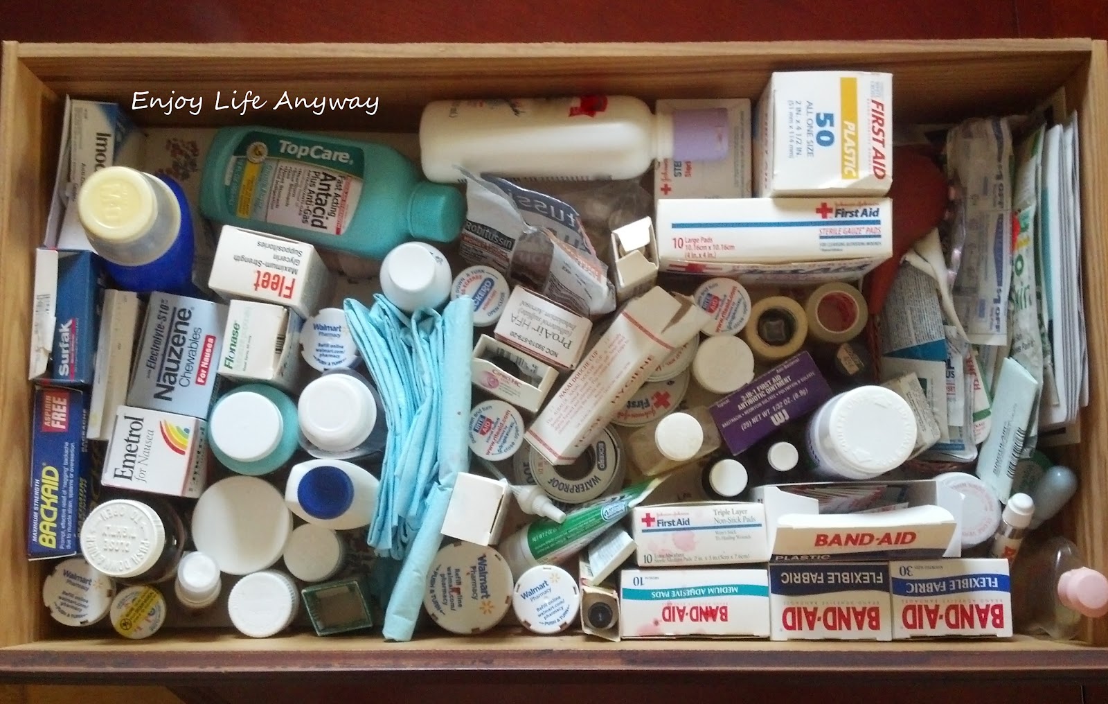 Enjoy Life Anyway Organizing the Medicine / Drawer / Shelf