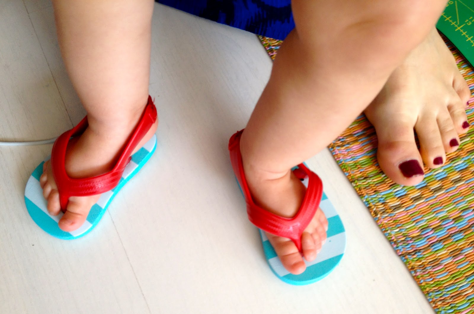 a lovely little life: Baby flip-flops