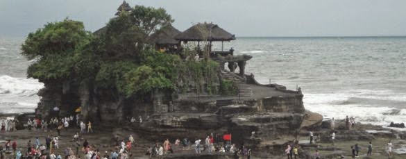 Tirta Empul Tampak Siring And Tanah Lot Temple - Bali, Holidays, Tours, Attractions