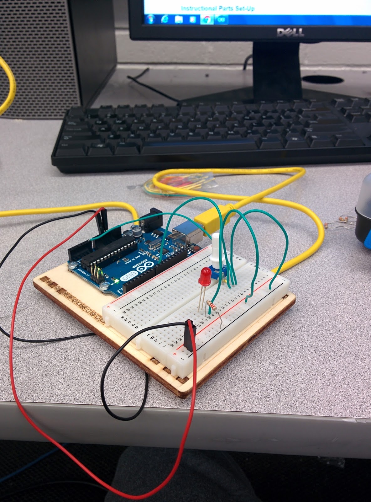 Arduino Projects: Lab 4 - Potentiometer