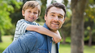 Lirik Lagu Ayah yang Mengharukan dan Penuh Makna