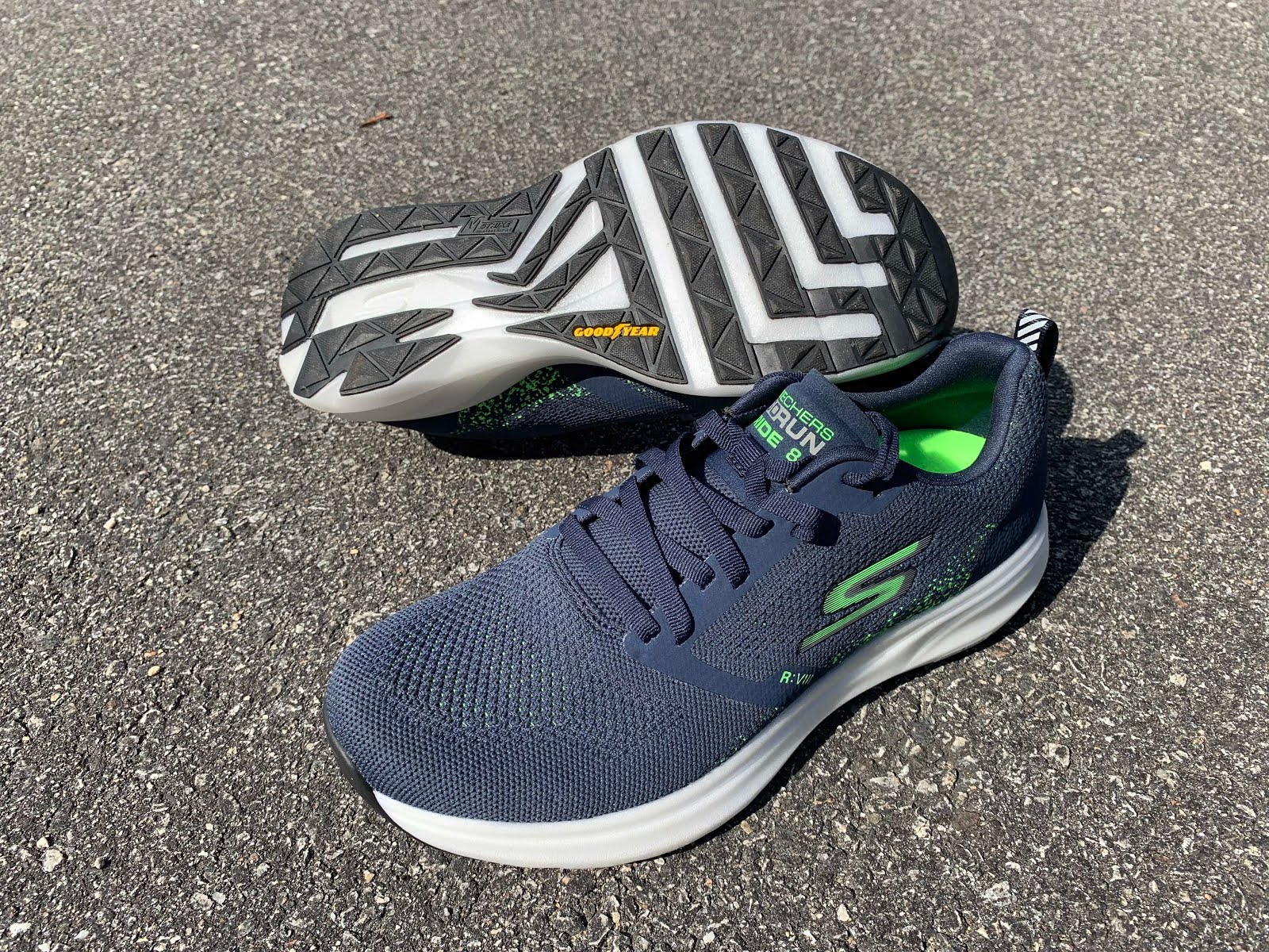 Road Trail Skechers Performance GO RUN RIDE 8 HYPER Initial Video Review, Details, and Comparison other 2019 Skechers