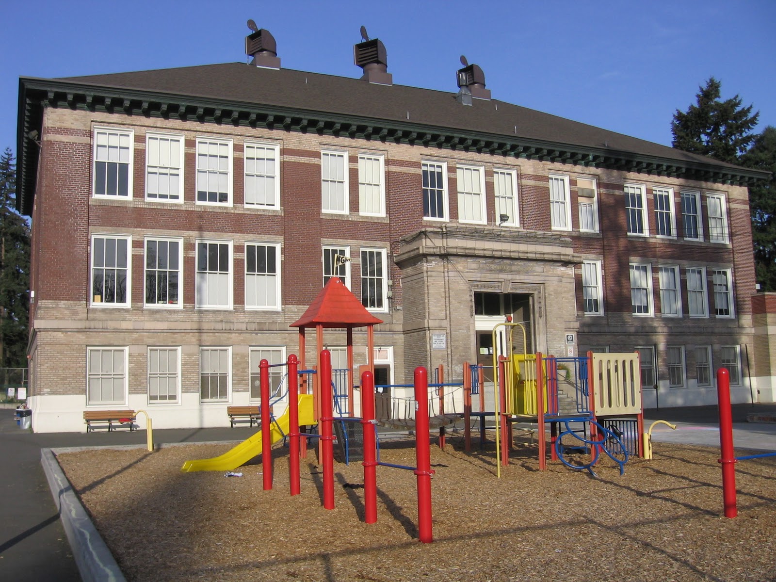 Madison Park Blogger: McGilvra scores high (as always)