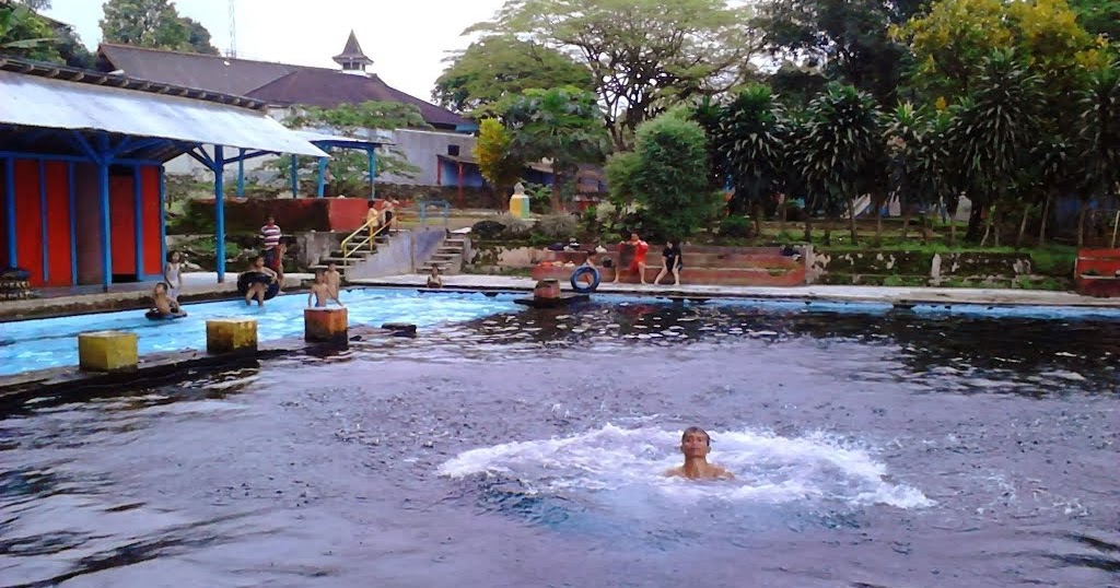 administrasi perkantoran: pemandian moga