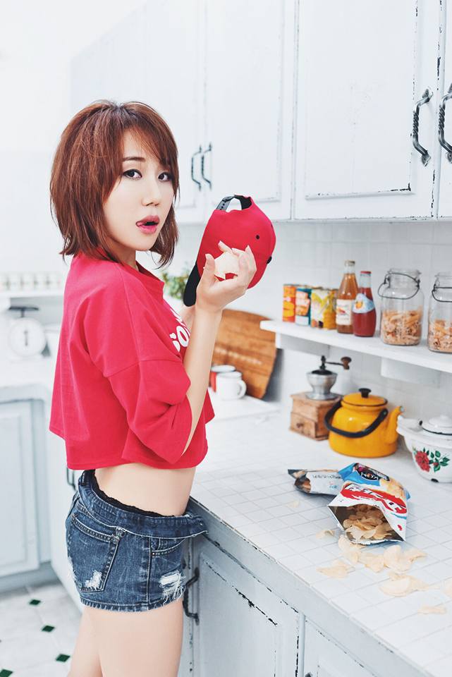 Korean Model Jung Yu Jung on Magazine Jan 2017