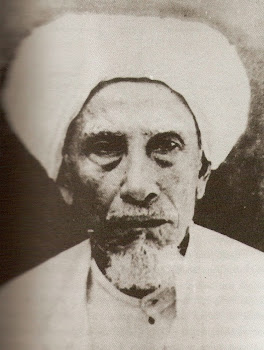 Al-Habib Abubakar Bin Muhammad Assegaf ( Gresik )