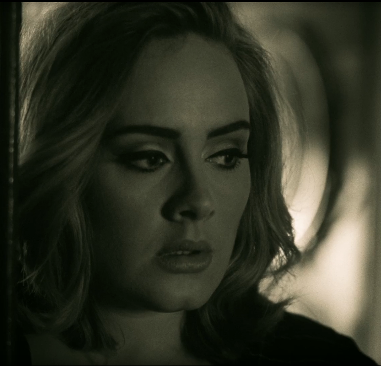 Adele hello. Adele - hello фото. Adele hello. Adele hello обложка. Adele hello обложка.
