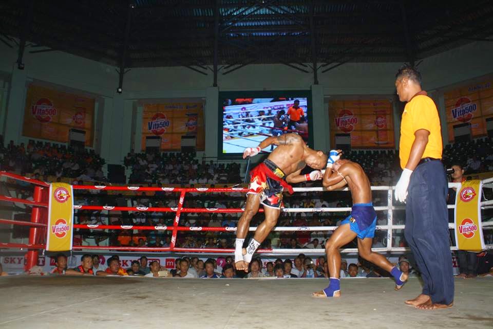 Myanmar Traditional Boxing - Lethwei Videos: April 2015