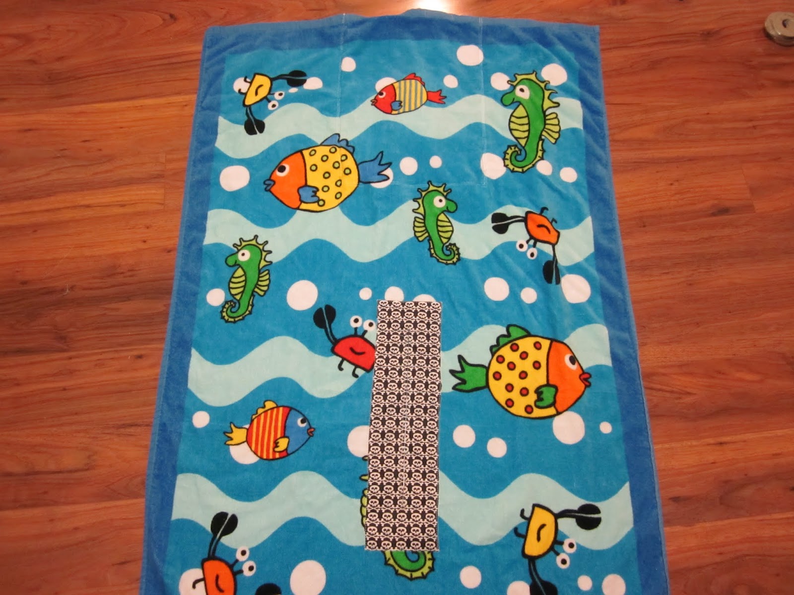 Make, Jane, make! Beach Towel PonchoPack
