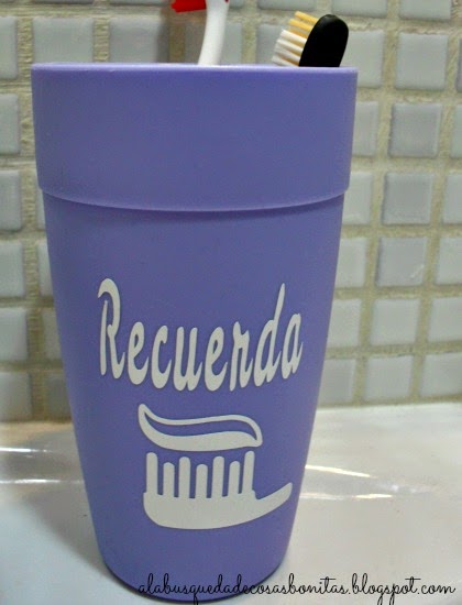 Vaso para cepillos de dientes con Silhouette Cameo