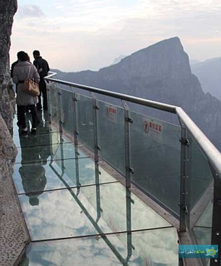 Стеклянный мост игра в кальмара Стеклянный мост игра в кальмара