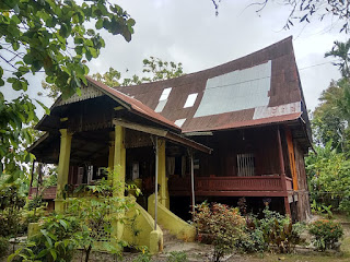 rumah adat gadang kajang padati sumatera barat