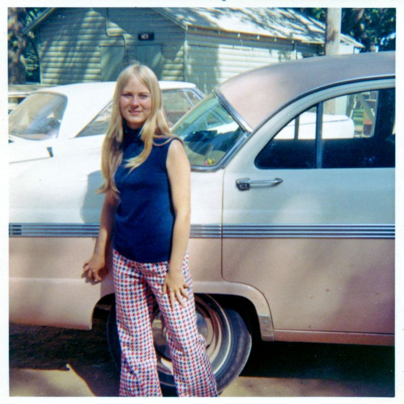 30 Found Snaps That Defined the 70's Fashion Styles of Teenage Girls ...