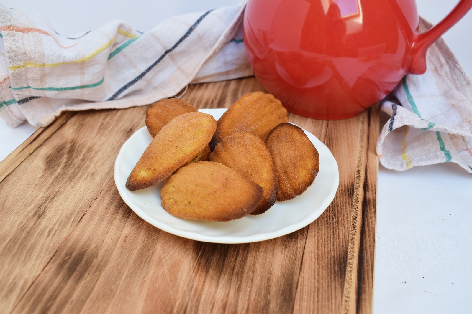 Julias Torten und Törtchen: Klassische Madeleines