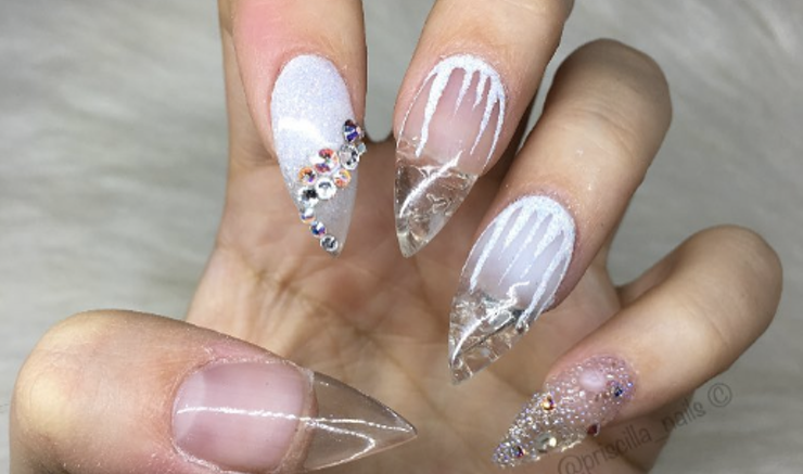 2. Sparkly Holiday Nail Ideas - wide 8