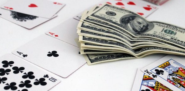Poker Online Memberikan Uang Dengan Sangat Mudah